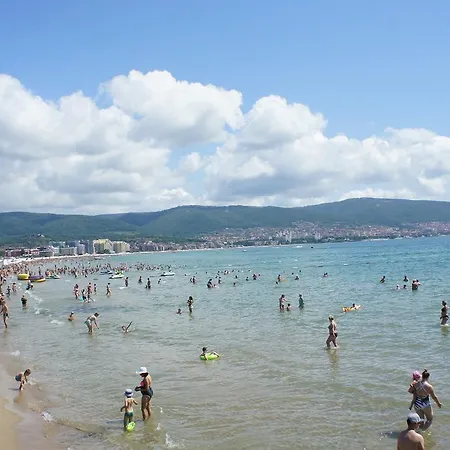 Rose Self Catering Apartment Sunny Beach