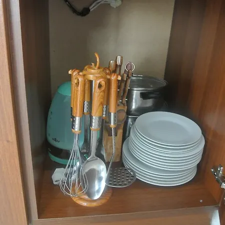 Rose Self Catering Апартаменти Сонячний Берег