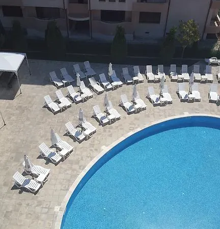 Rose Self Catering Апартаменти
