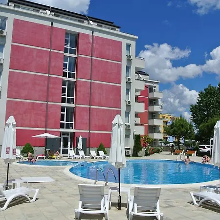 Апартаменти Rose Self Catering *
